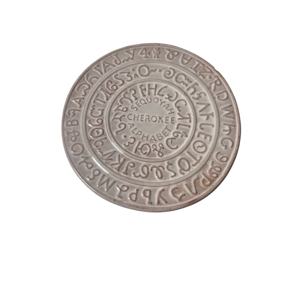 Vintage FRANKOMA Pottery Sequoyah Cherokee Alphabet Hot Plate Trivet 6.25” 1828 - Picture 2 of 5